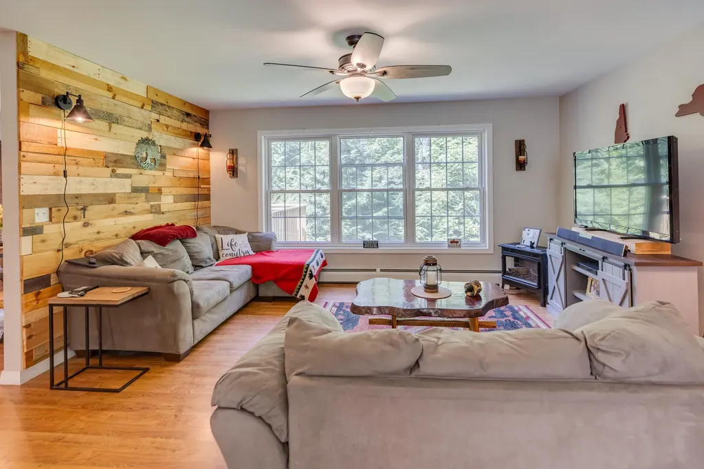 13 Ryder Road Campton NH 03223