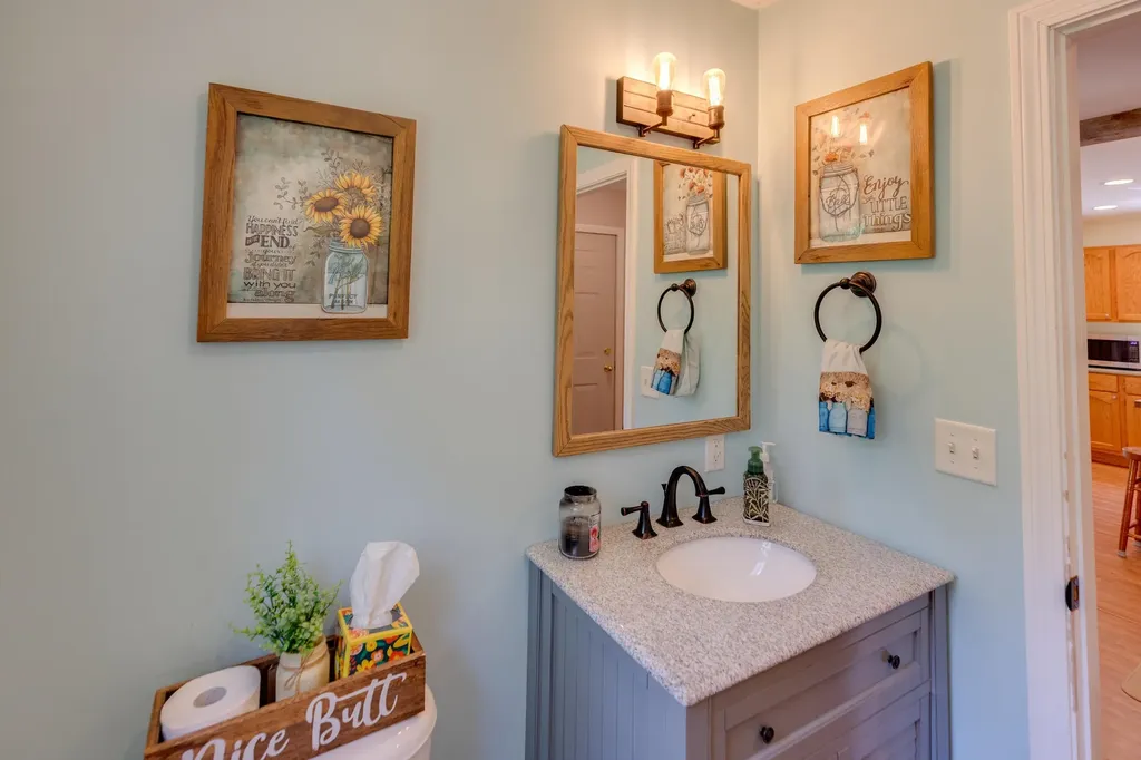 13 Ryder Road Campton NH 03223