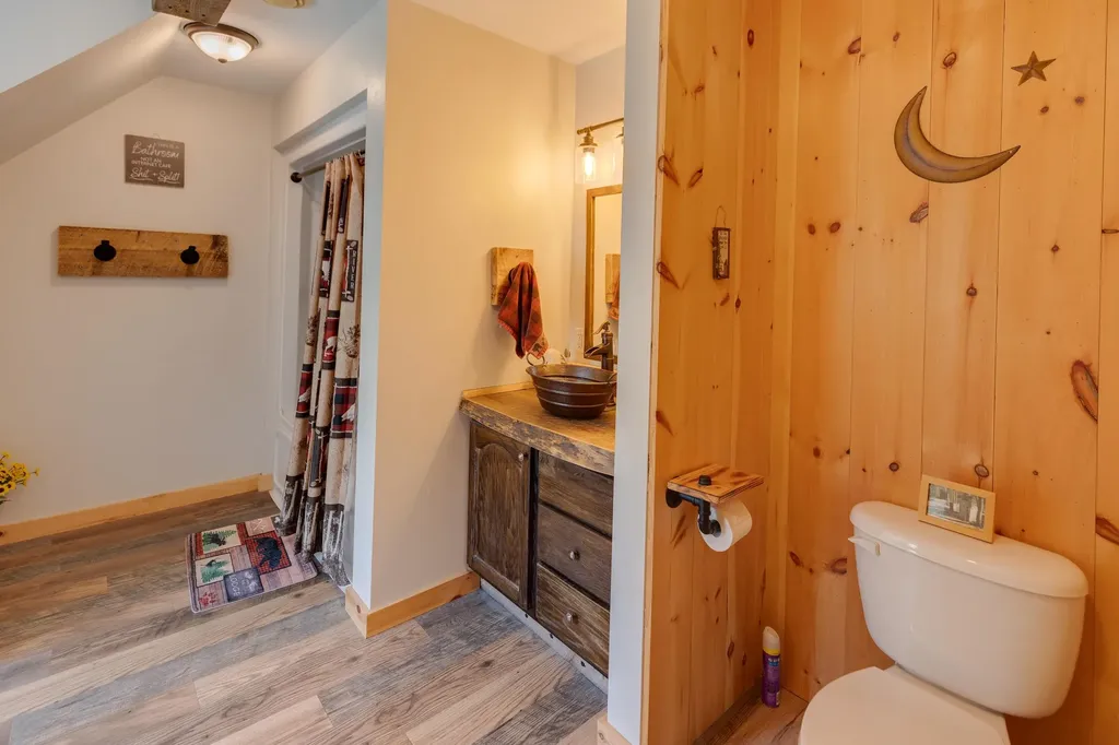 13 Ryder Road Campton NH 03223