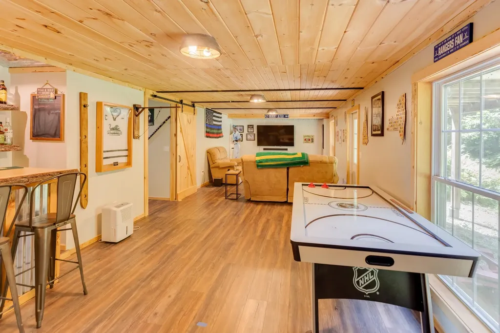 13 Ryder Road Campton NH 03223