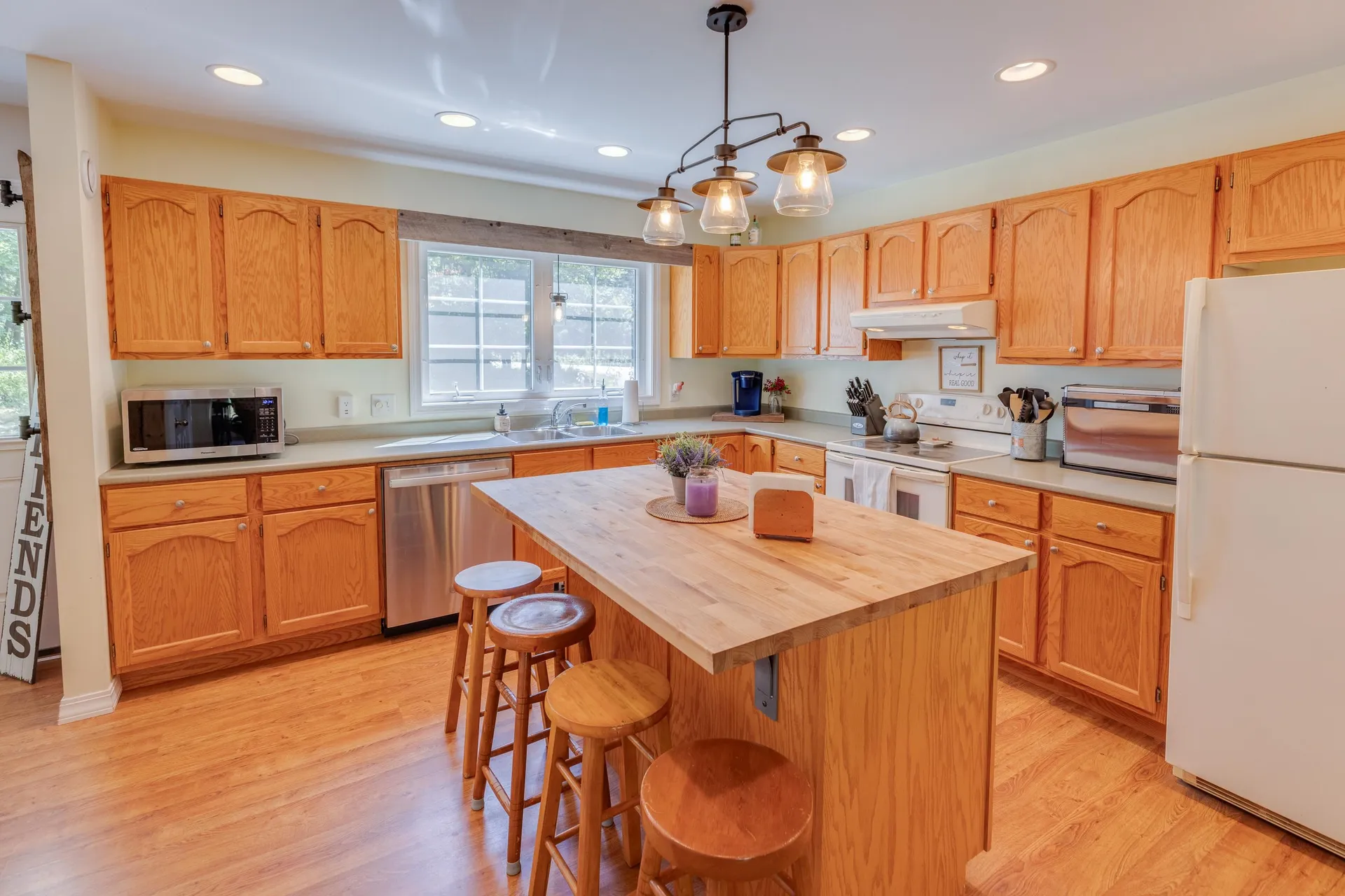 13 Ryder Road Campton NH 03223