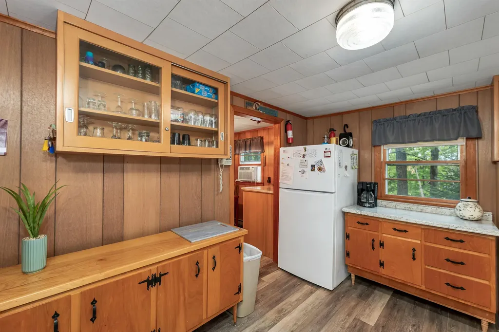 60 Colonial Road Laconia NH 03246