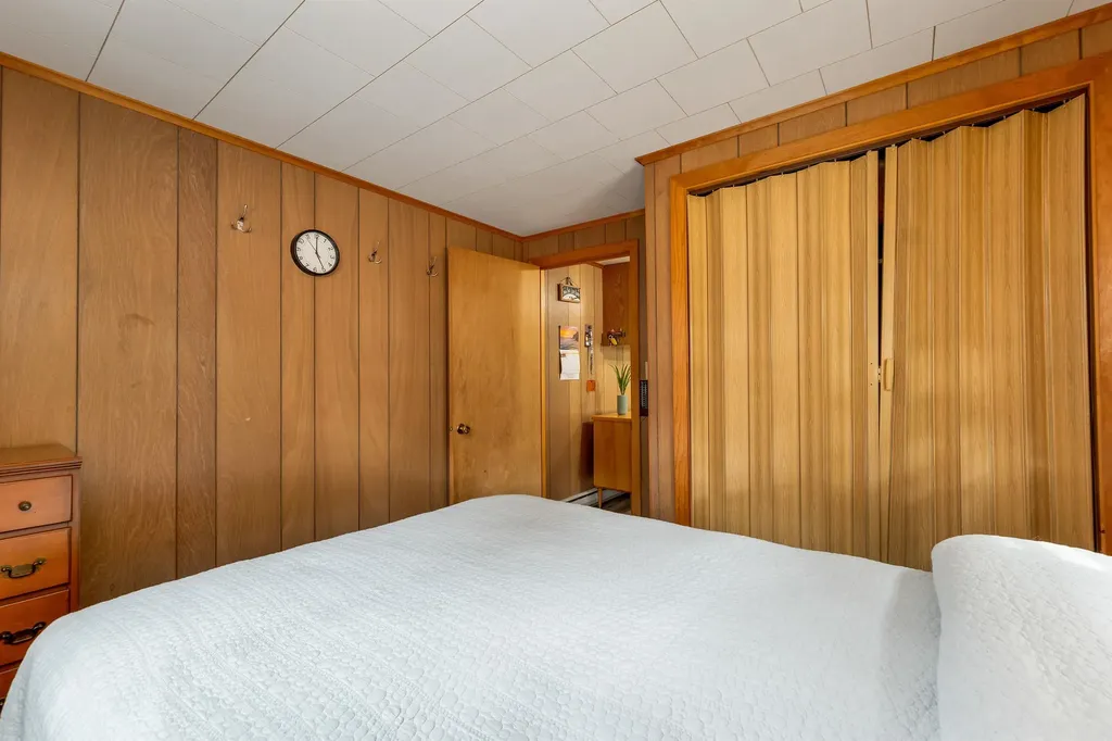 60 Colonial Road Laconia NH 03246