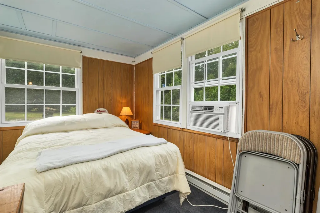 60 Colonial Road Laconia NH 03246