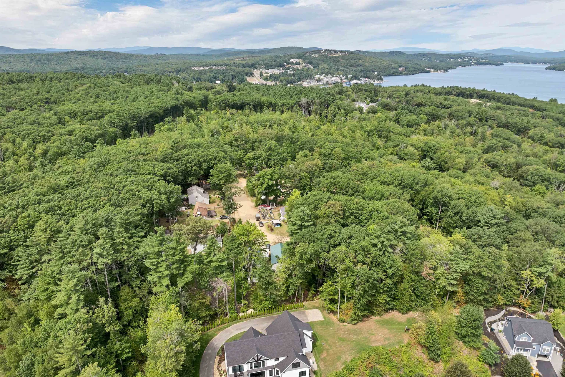 60 Colonial Road Laconia NH 03246