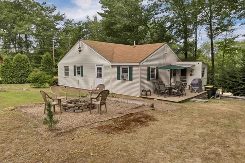 60 Colonial Road Laconia NH 03246