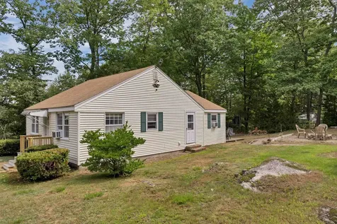 60 Colonial Road Laconia NH 03246
