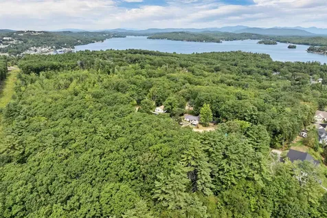 60 Colonial Road Laconia NH 03246