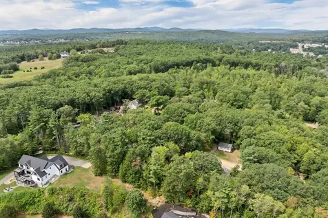 60 Colonial Road Laconia NH 03246