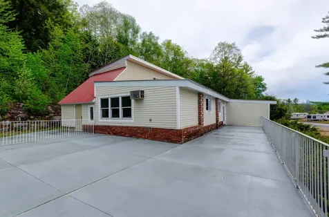 626 White Mountain Highway Tamworth NH 03886