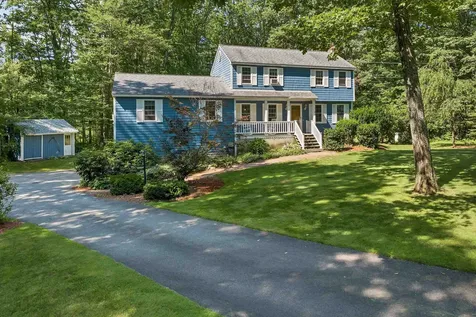 10 Twinbrook Drive Derry NH 03038