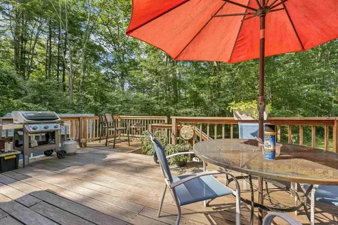 10 Twinbrook Drive Derry NH 03038