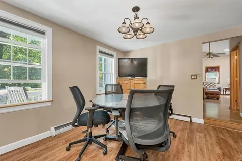 10 Twinbrook Drive Derry NH 03038