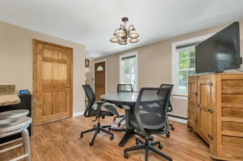 10 Twinbrook Drive Derry NH 03038