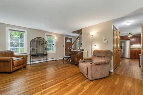 10 Twinbrook Drive Derry NH 03038