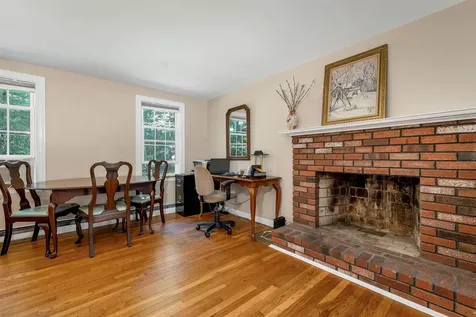 10 Twinbrook Drive Derry NH 03038