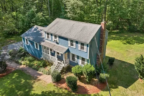 10 Twinbrook Drive Derry NH 03038