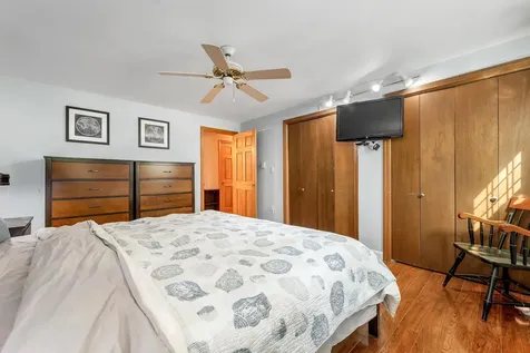 10 Twinbrook Drive Derry NH 03038