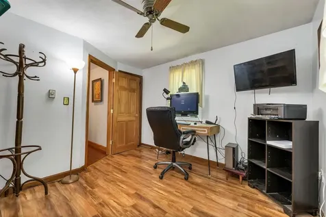 10 Twinbrook Drive Derry NH 03038