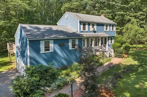 10 Twinbrook Drive Derry NH 03038