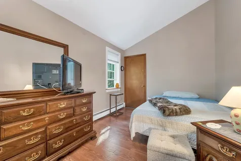 10 Twinbrook Drive Derry NH 03038