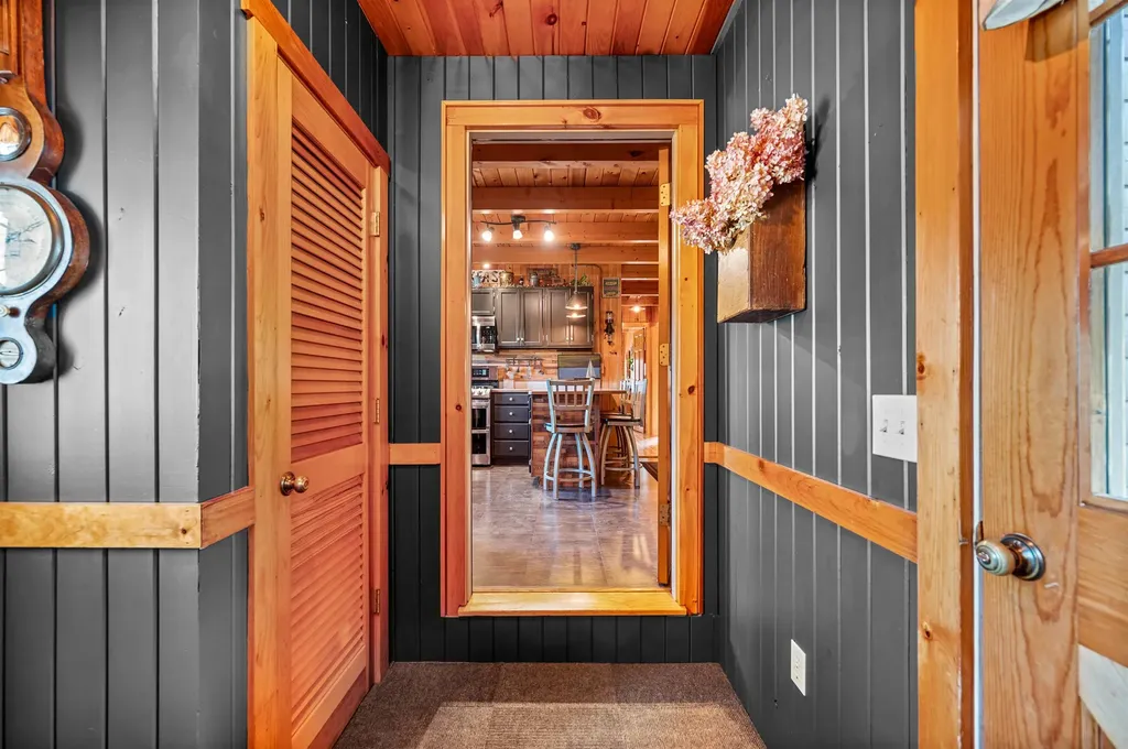 75 Bluebird Road Williamstown VT 05679