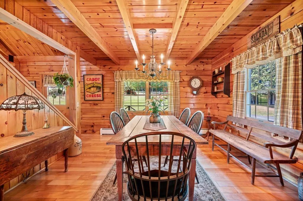 75 Bluebird Road Williamstown VT 05679