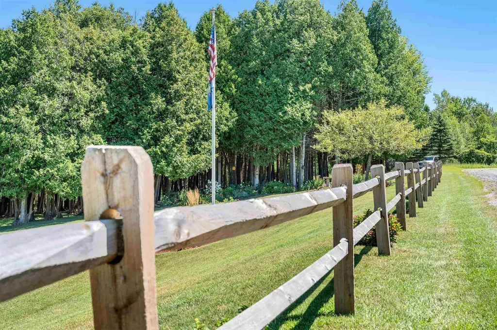 75 Bluebird Road Williamstown VT 05679