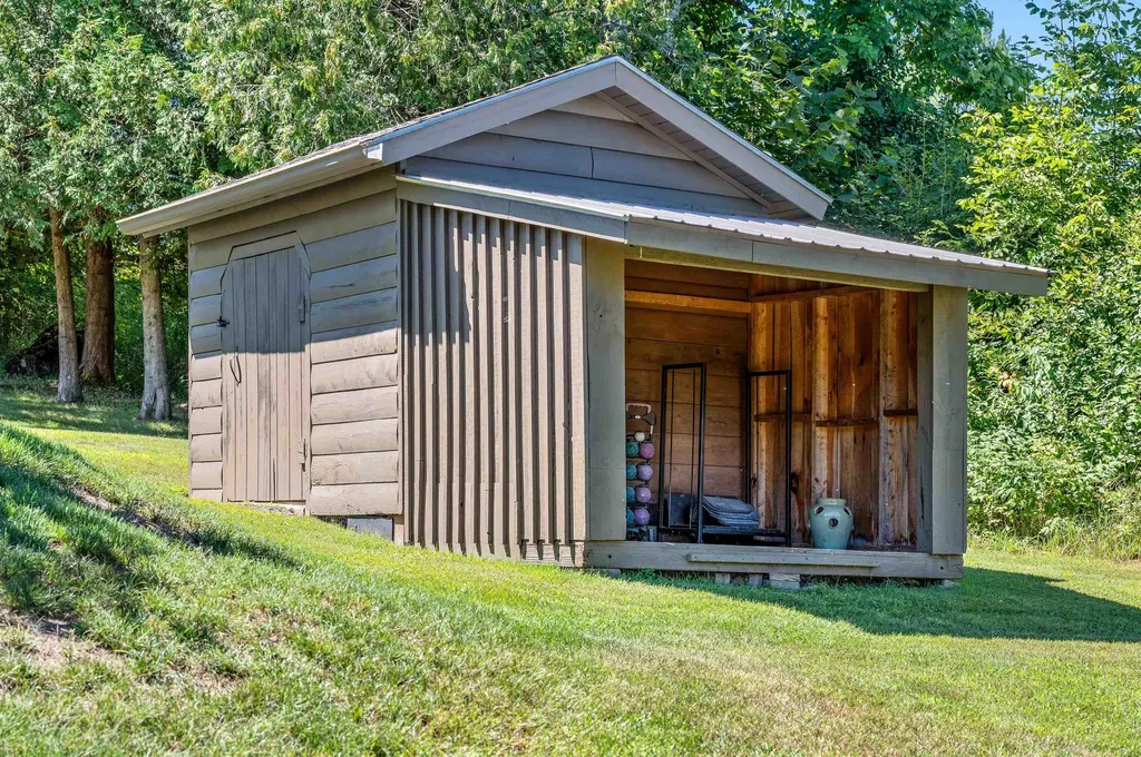 75 Bluebird Road Williamstown VT 05679