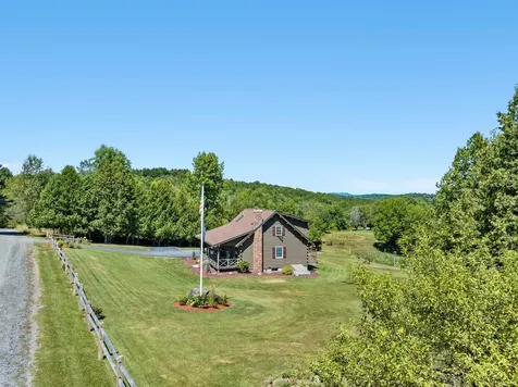 75 Bluebird Road Williamstown VT 05679