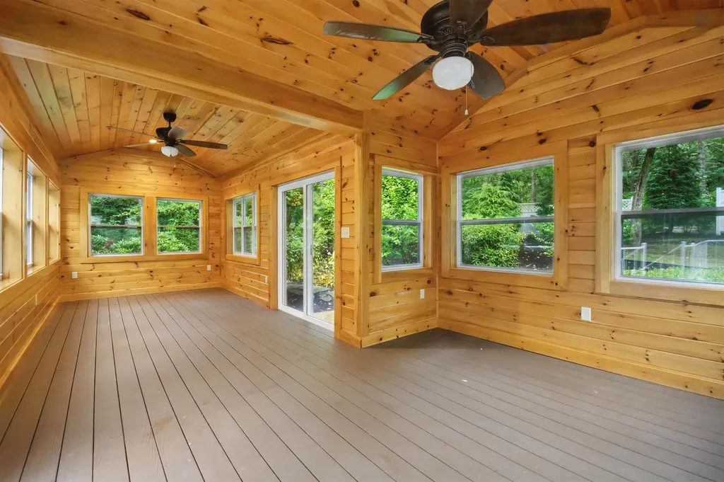 97 Shannon Road Salem NH 03079