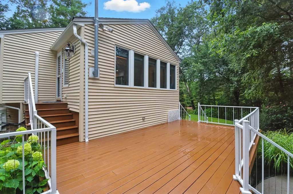 97 Shannon Road Salem NH 03079
