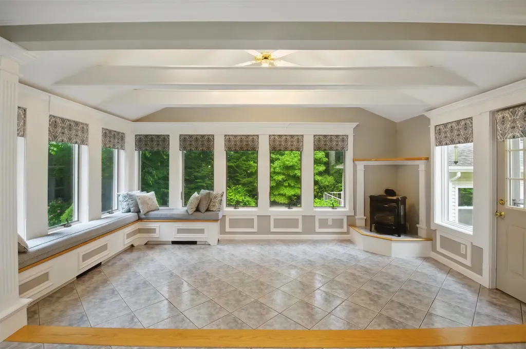 97 Shannon Road Salem NH 03079