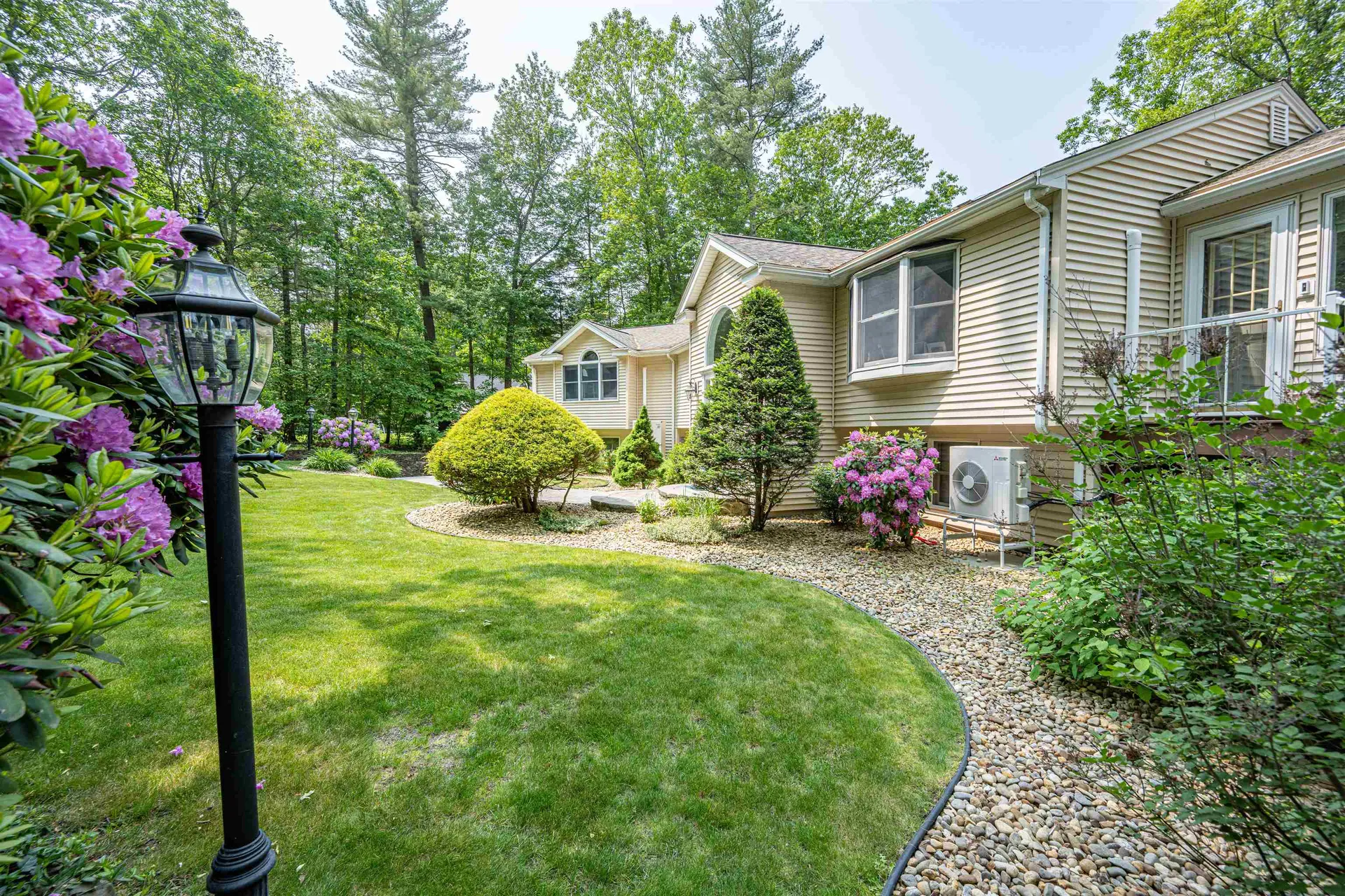 97 Shannon Road Salem NH 03079