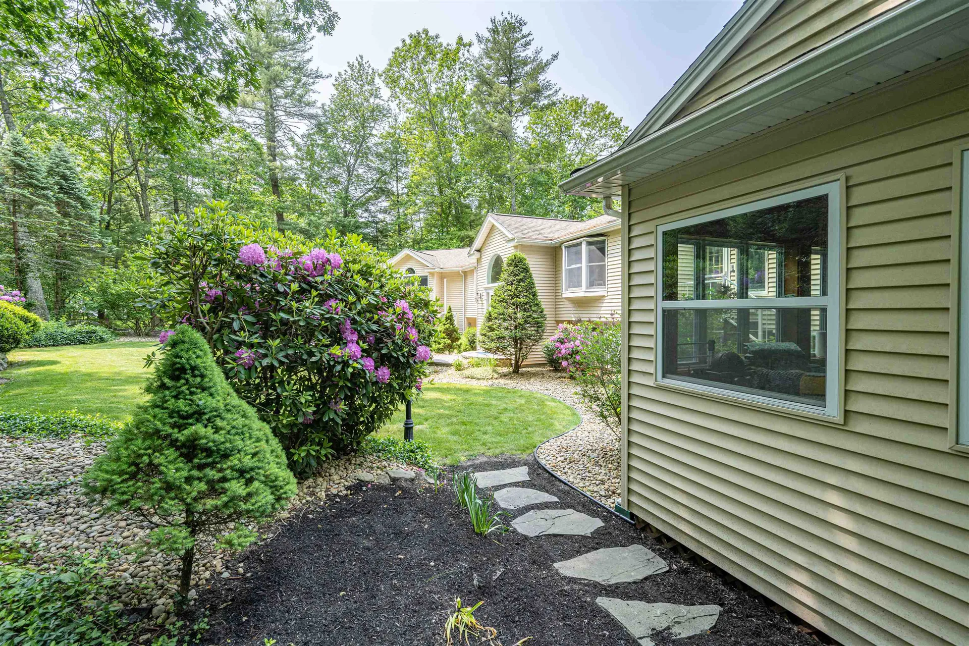97 Shannon Road Salem NH 03079