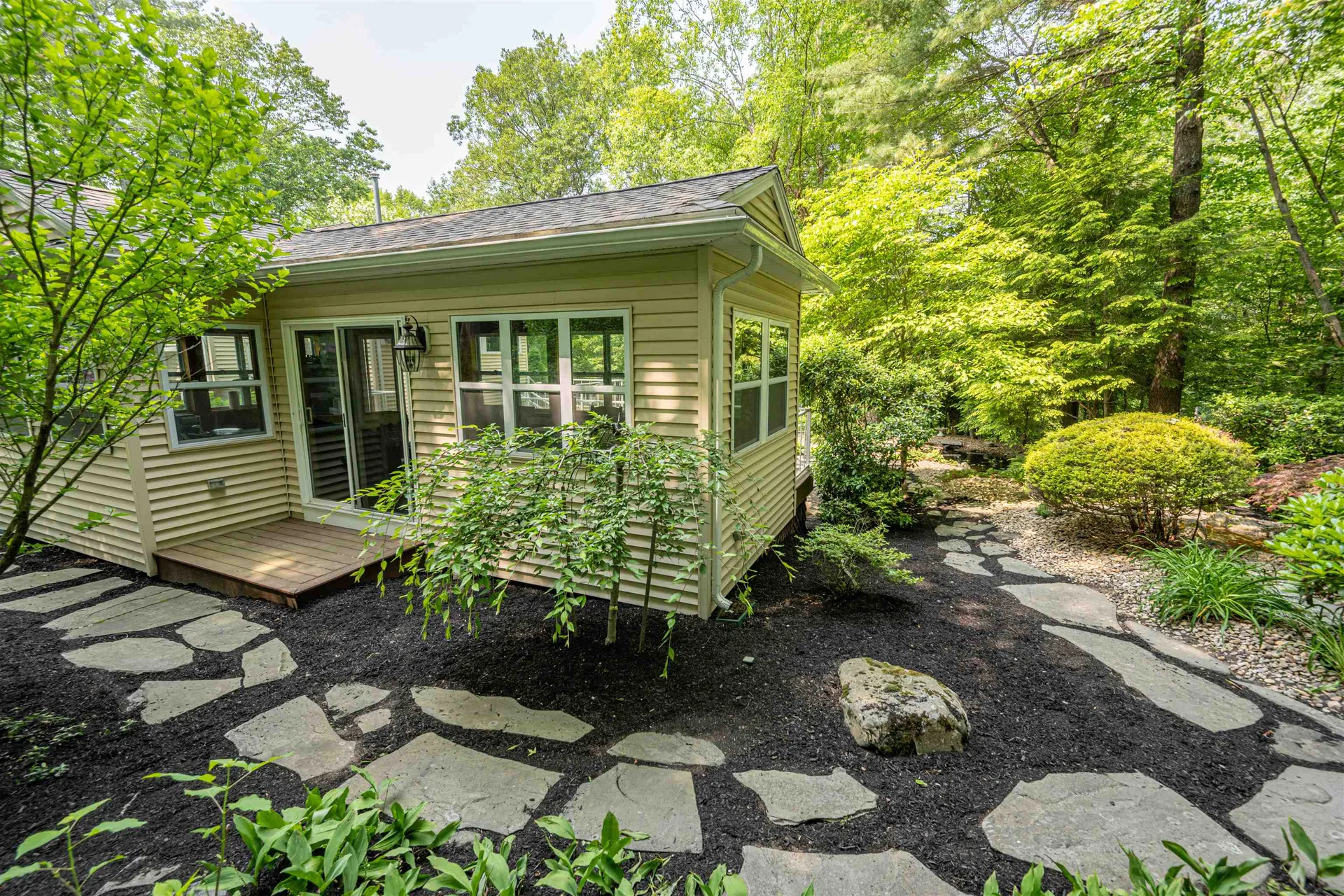 97 Shannon Road Salem NH 03079