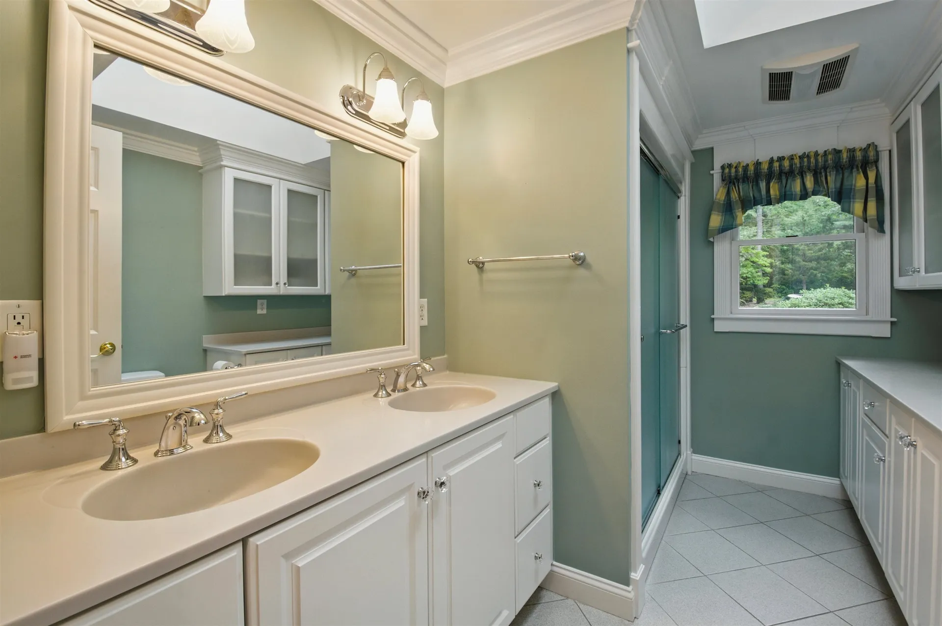 97 Shannon Road Salem NH 03079
