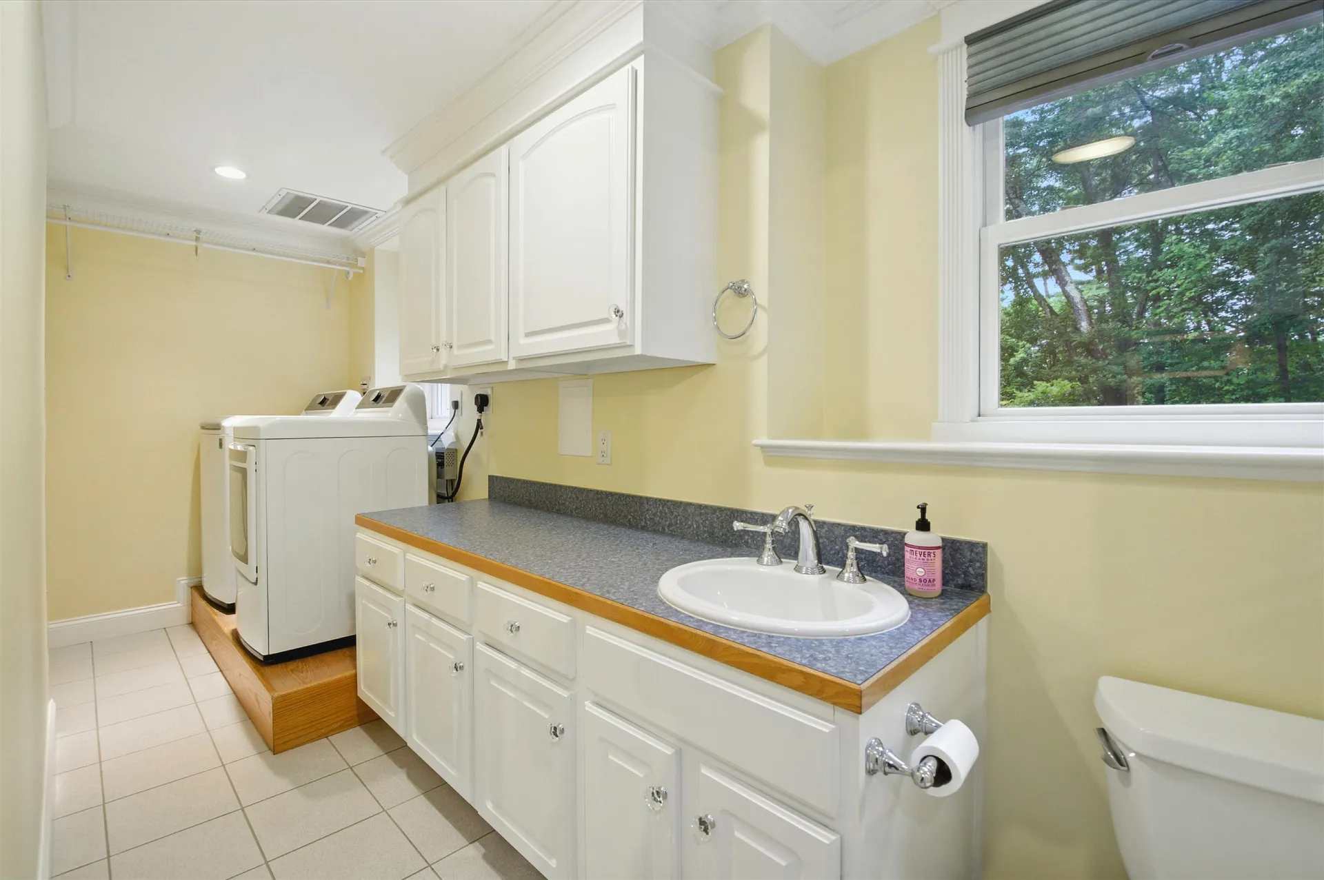 97 Shannon Road Salem NH 03079