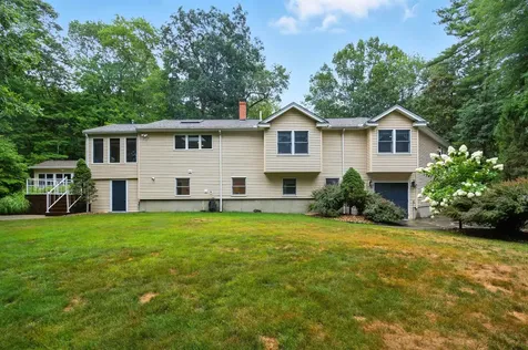 97 Shannon Road Salem NH 03079