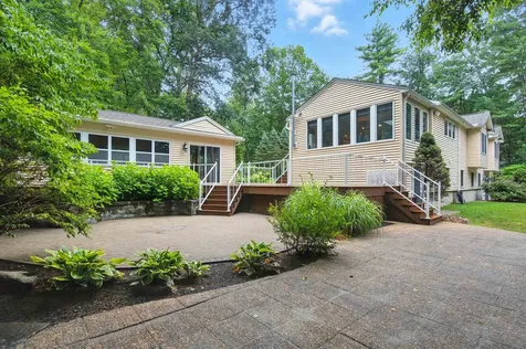 97 Shannon Road Salem NH 03079