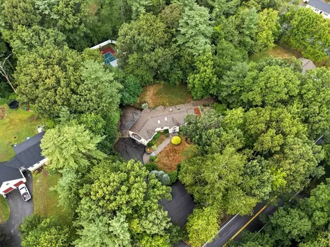 97 Shannon Road Salem NH 03079