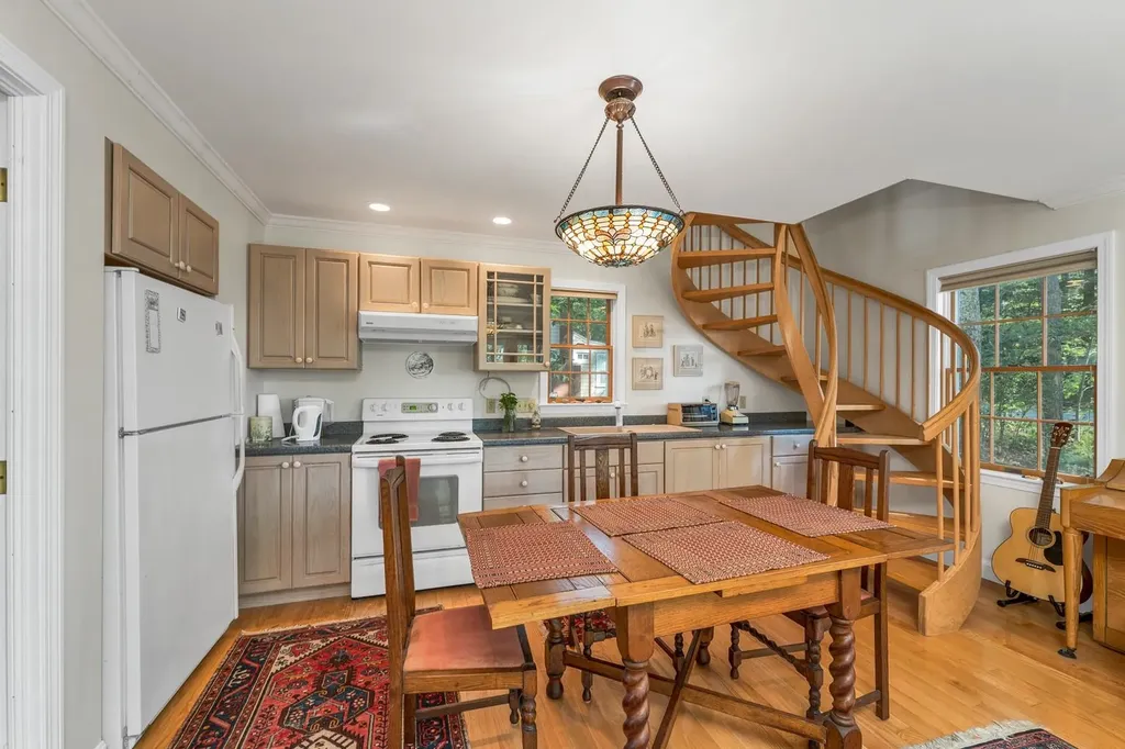 408 Governor Wentworth Highway Wolfeboro NH 03894