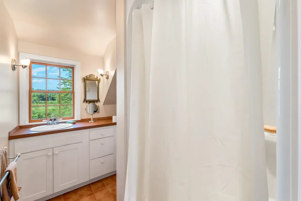 408 Governor Wentworth Highway Wolfeboro NH 03894