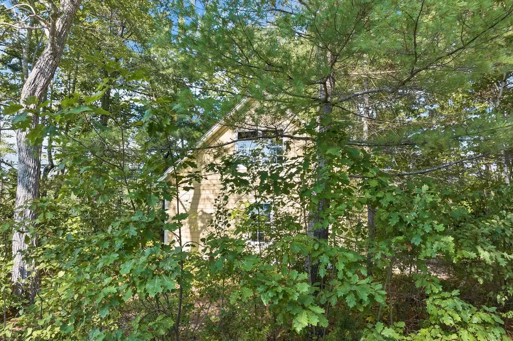 408 Governor Wentworth Highway Wolfeboro NH 03894