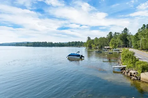 408 Governor Wentworth Highway Wolfeboro NH 03894