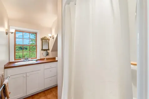 408 Governor Wentworth Highway Wolfeboro NH 03894