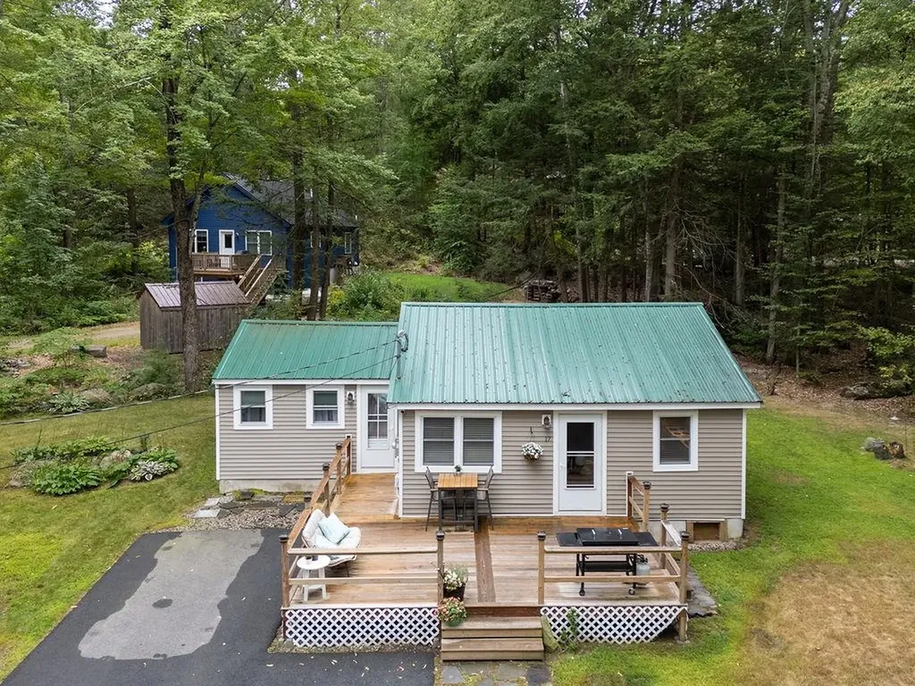 17 Merlin Road Farmington NH 03835