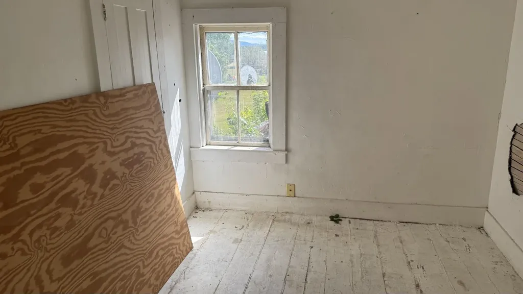 137 South Pleasant Street Troy VT 05868