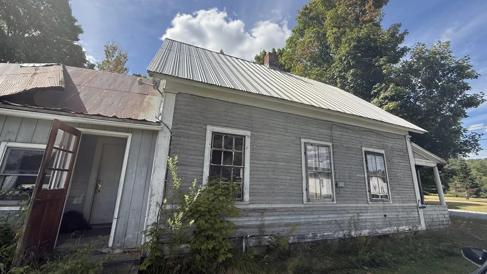 137 South Pleasant Street Troy VT 05868