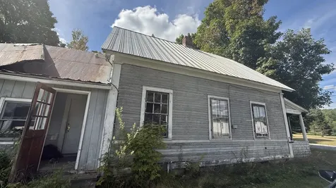 137 South Pleasant Street Troy VT 05868